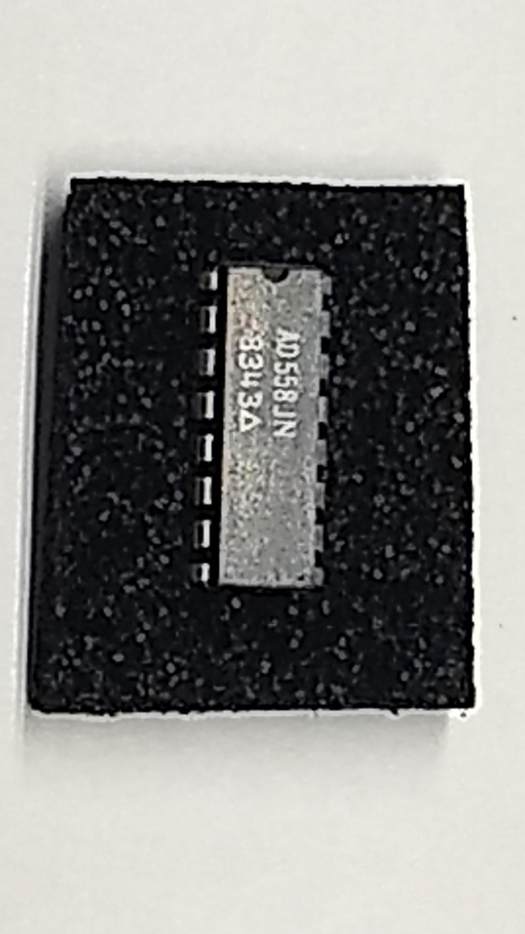 AD558 8 bit ADC chip